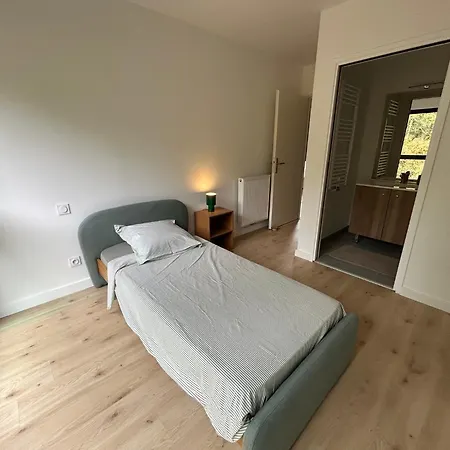 Maison Neuve Avec Jardin Et Vue Foret - Parking Villa